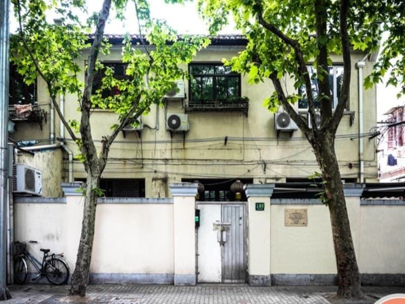上海石库门老建筑法租界 梧桐树下街景